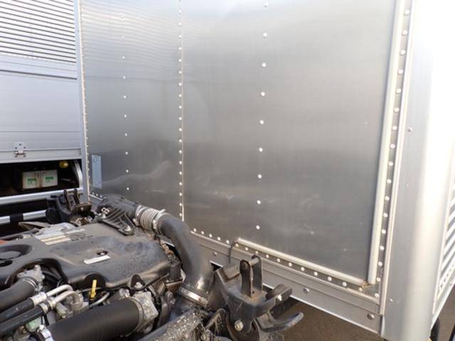 いすゞエルフアルミバン小型（2t・3t）[写真28]