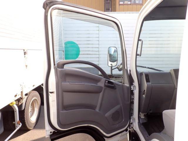 いすゞエルフアルミバン小型（2t・3t）[写真32]