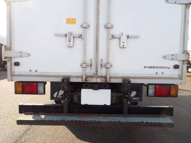 いすゞエルフアルミバン小型（2t・3t）[写真06]