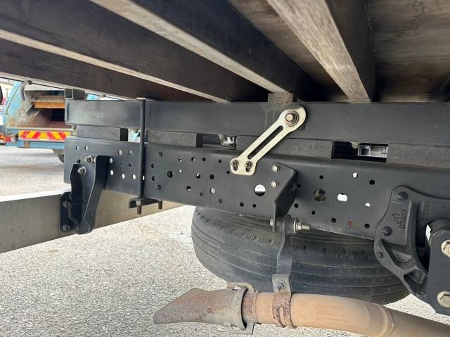 いすゞエルフクレーン4段小型（2t・3t）[写真20]