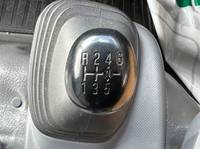 いすゞエルフクレーン4段小型（2t・3t）[写真26]