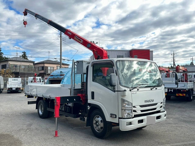 いすゞエルフクレーン4段小型（2t・3t）[写真03]