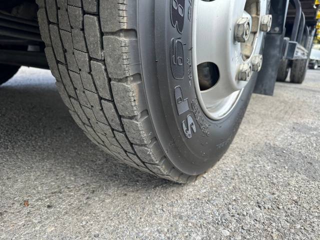 いすゞエルフクレーン4段小型（2t・3t）[写真37]