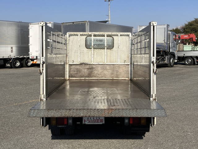 いすゞエルフアルミブロック小型（2t・3t）[写真11]