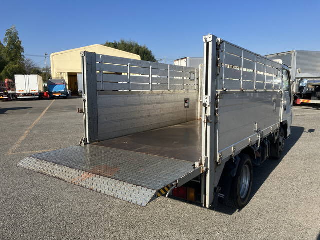 いすゞエルフアルミブロック小型（2t・3t）[写真12]