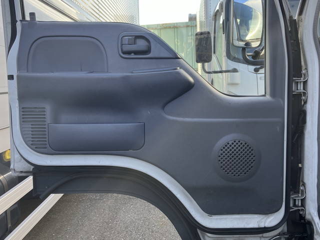 いすゞエルフアルミブロック小型（2t・3t）[写真28]