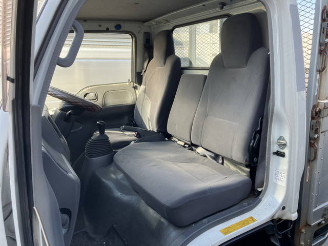 いすゞエルフアルミブロック小型（2t・3t）[写真30]