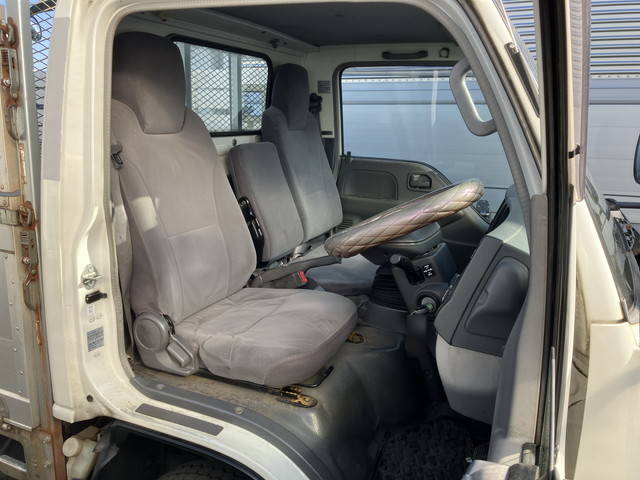 いすゞエルフアルミブロック小型（2t・3t）[写真31]