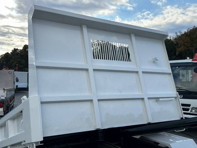 日野デュトロローダーダンプ小型（2t・3t）[写真12]