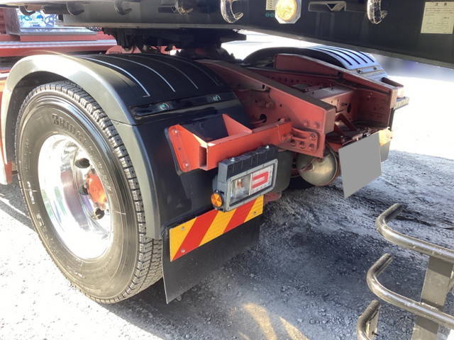 日野プロフィアトレーラーヘッド（トラクターヘッド）大型（10t）[写真15]