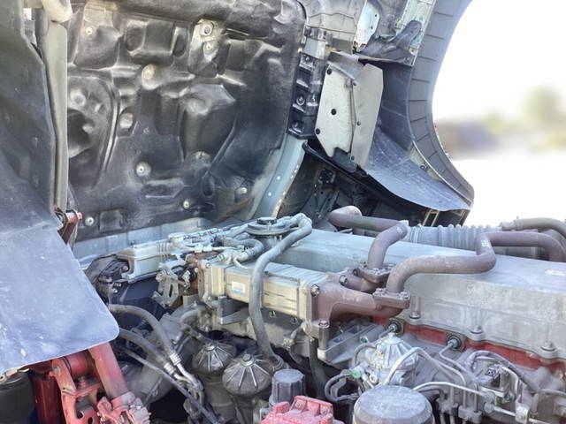 日野プロフィアトレーラーヘッド（トラクターヘッド）大型（10t）[写真19]