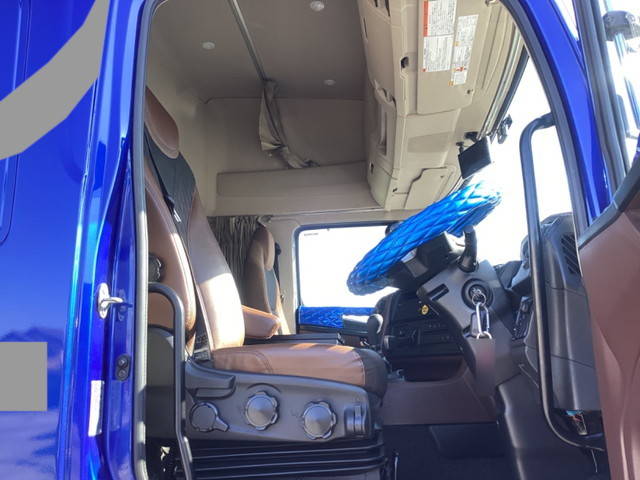 日野プロフィアトレーラーヘッド（トラクターヘッド）大型（10t）[写真24]