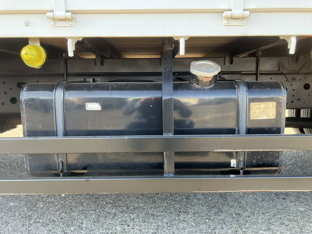 日野レンジャーセルフクレーン3段中型（4t）[写真22]