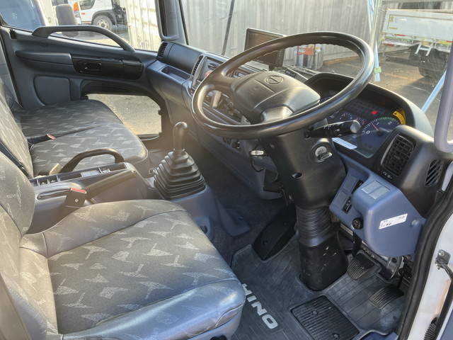 日野レンジャーセルフクレーン3段中型（4t）[写真34]