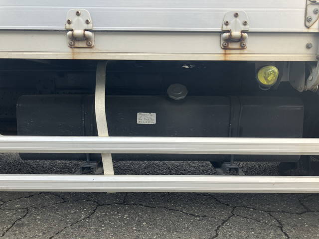 いすゞフォワードアルミウイング中型（4t）[写真19]