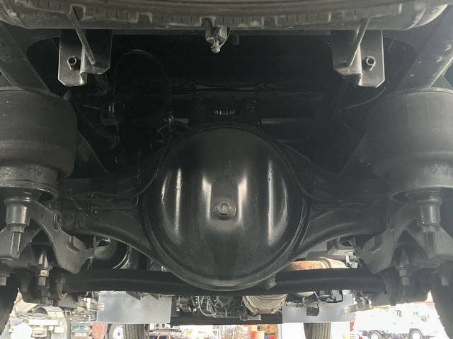 いすゞフォワードアルミウイング中型（4t）[写真23]