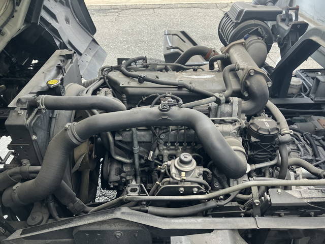 いすゞフォワードアルミウイング中型（4t）[写真24]