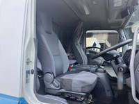 いすゞフォワードアルミウイング中型（4t）[写真31]