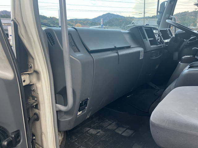 いすゞフォワードアルミウイング中型（4t）[写真34]