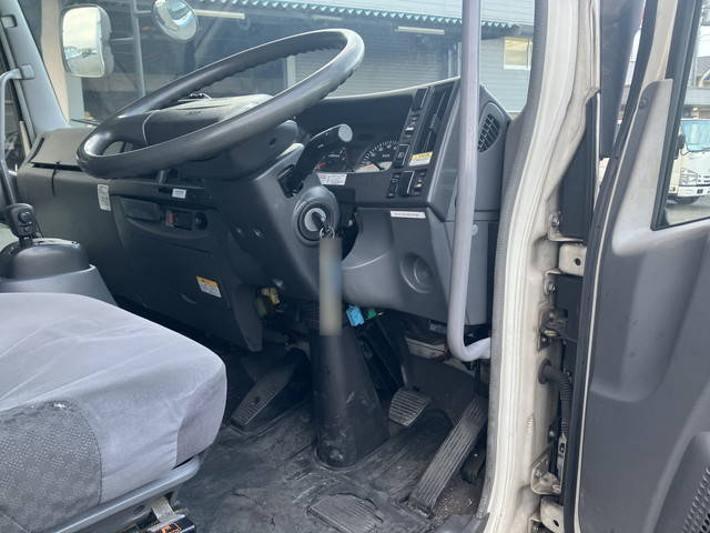 いすゞフォワードアルミウイング中型（4t）[写真35]