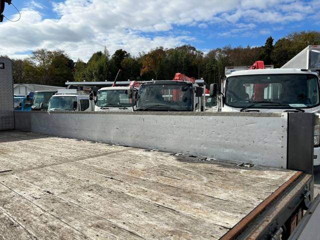 いすゞフォワードクレーン6段中型（4t）[写真11]