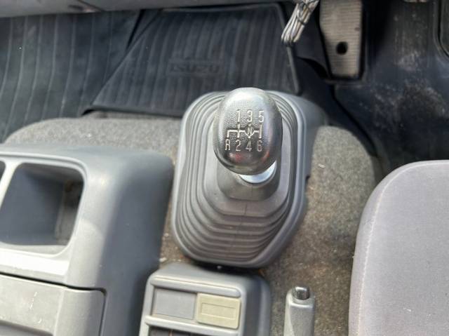 いすゞフォワードクレーン6段中型（4t）[写真25]