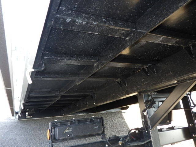 三菱ふそうキャンターセーフティローダー小型（2t・3t）[写真21]