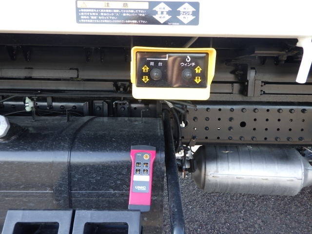 三菱ふそうキャンターセーフティローダー小型（2t・3t）[写真24]