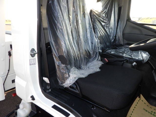 三菱ふそうキャンターセーフティローダー小型（2t・3t）[写真07]