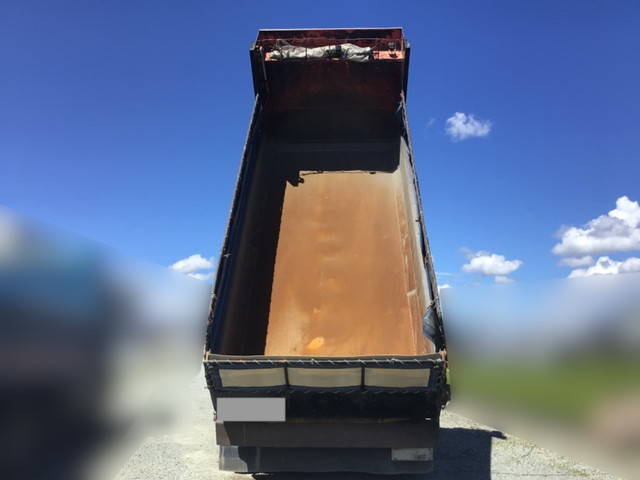 いすゞギガダンプ大型（10t）[写真08]