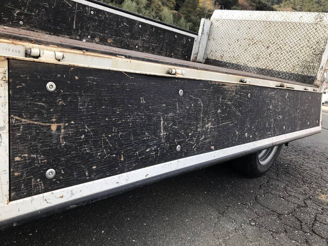 いすゞエルフ平ボディ小型（2t・3t）[写真15]