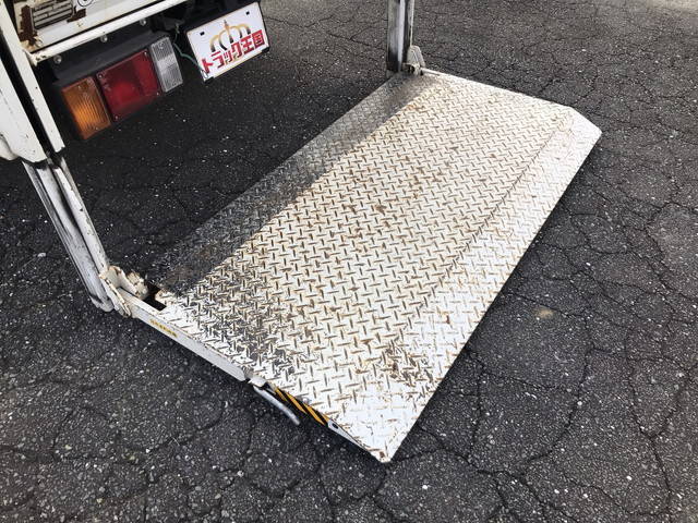 いすゞエルフ平ボディ小型（2t・3t）[写真18]