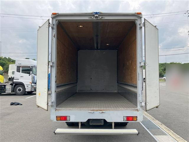 トヨタダイナアルミウイング小型（2t・3t）[写真11]