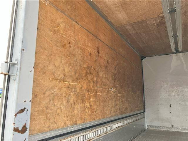 トヨタダイナアルミウイング小型（2t・3t）[写真16]