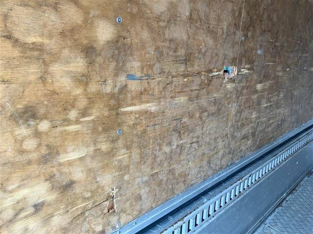 トヨタダイナアルミウイング小型（2t・3t）[写真19]