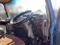 三菱ふそうファイターアルミウイング中型（4t）[写真31]