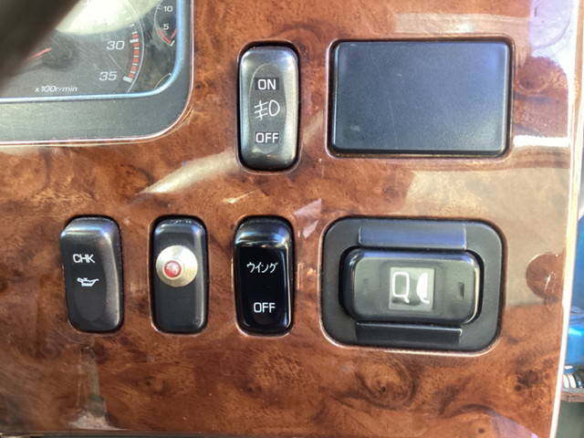 三菱ふそうファイターアルミウイング中型（4t）[写真33]