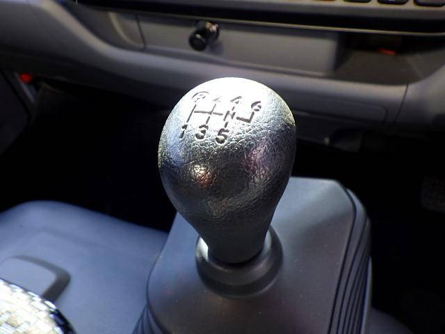 日野デュトロアルミバン小型（2t・3t）[写真10]