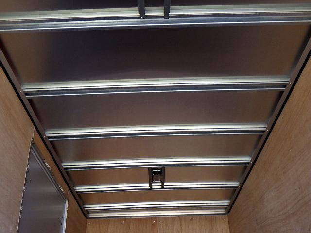 日野デュトロアルミバン小型（2t・3t）[写真31]