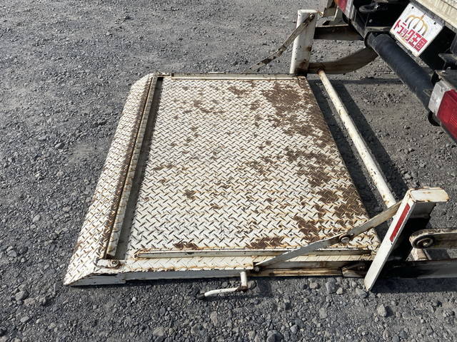 日野デュトロ平ボディ小型（2t・3t）[写真16]