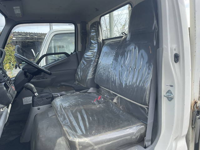 日野デュトロ平ボディ小型（2t・3t）[写真33]