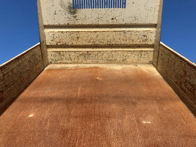 いすゞエルフダンプ小型（2t・3t）[写真12]