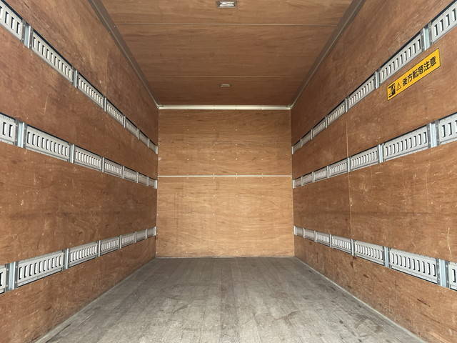 いすゞエルフアルミバン小型（2t・3t）[写真12]