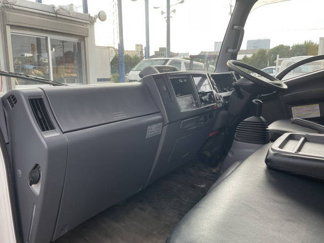 いすゞエルフアルミバン小型（2t・3t）[写真34]