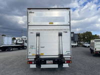 いすゞエルフアルミバン小型（2t・3t）[写真09]