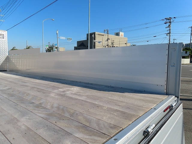 日野レンジャークレーン4段中型（4t）[写真23]