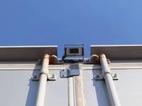 いすゞエルフアルミバン小型（2t・3t）[写真19]