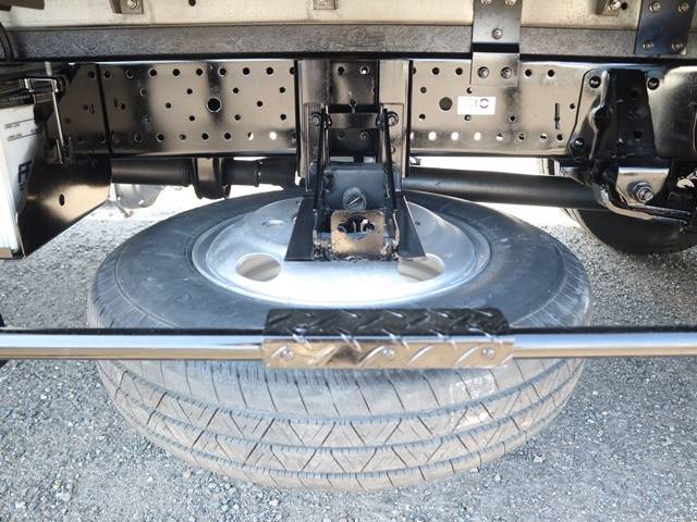 いすゞエルフアルミバン小型（2t・3t）[写真23]