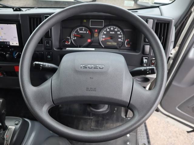 いすゞエルフアルミバン小型（2t・3t）[写真29]