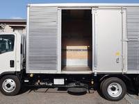 いすゞエルフアルミバン小型（2t・3t）[写真06]